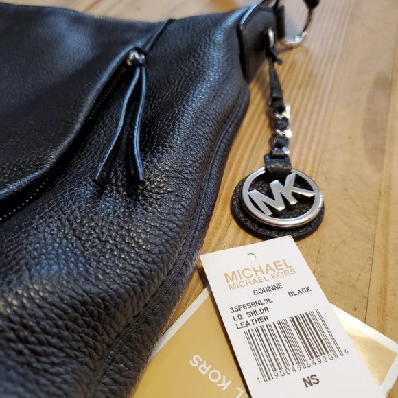 Michael Kors Handbags - Beautiful nwot Michael Kors
